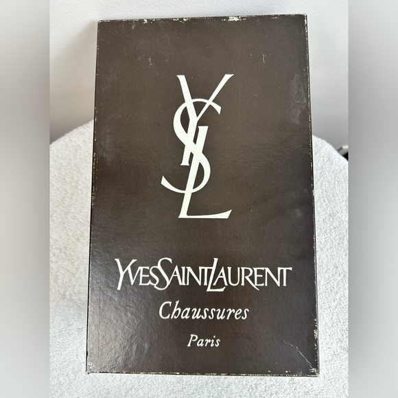 Yves Saint Laurent Cream Heels with Pointed Toe - Picture 2 of 16